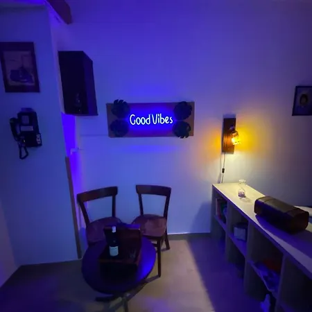 Magliara's * Neapol
